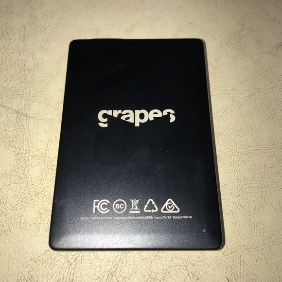 Portable charger - Picture 3 of 3